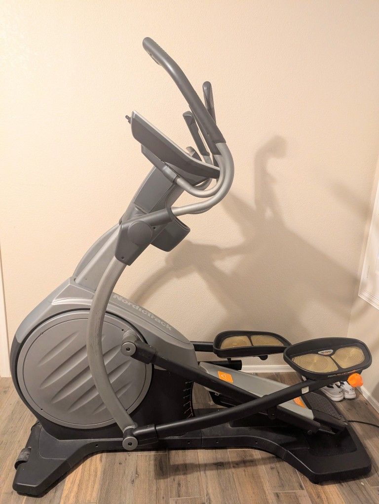 Nordictrack Elliptical Machine 
