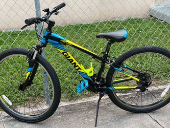 Giant Revel 26” Youth MTB