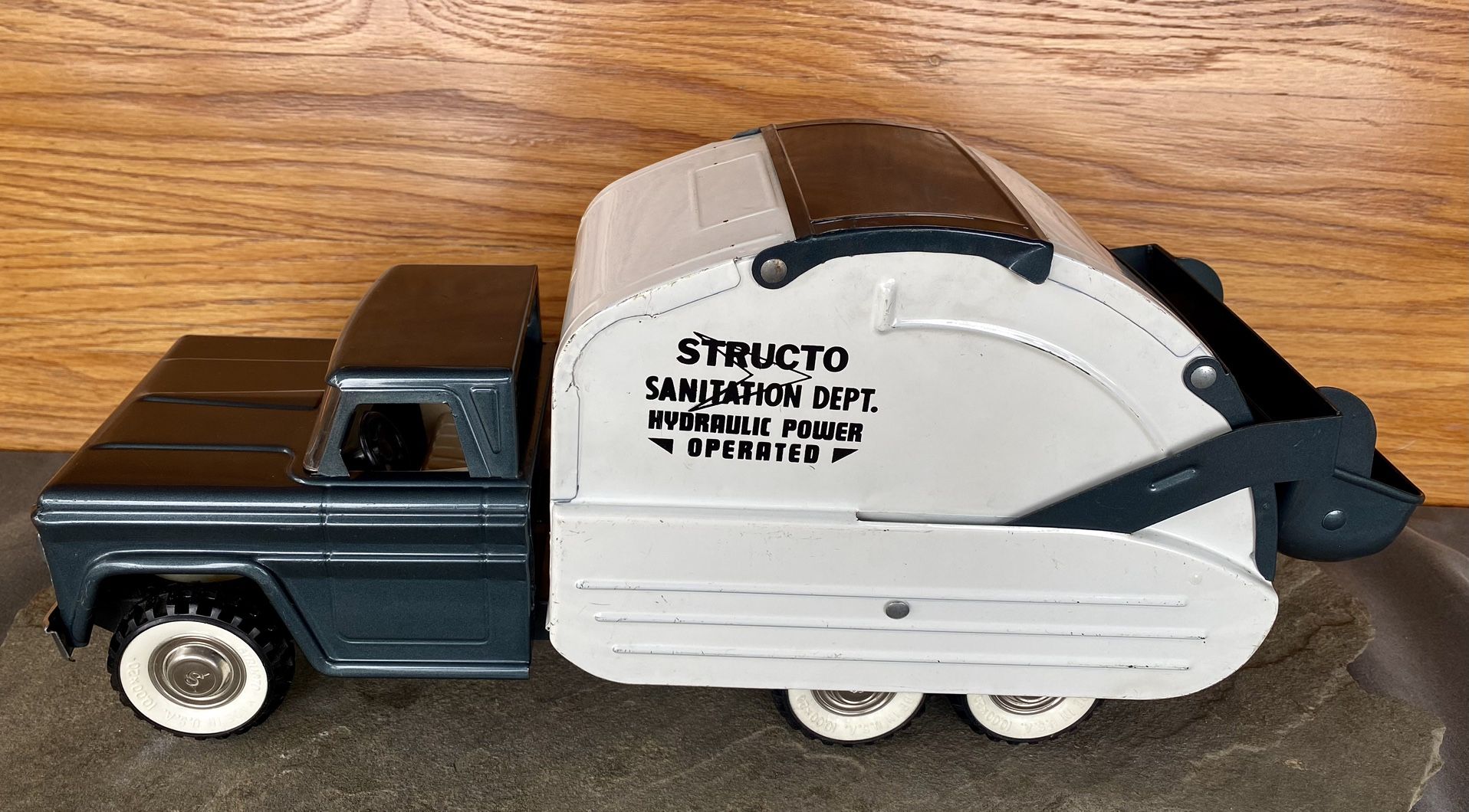 1960’s Pressed Steel STRUCTO Sanitation Dept. Truck