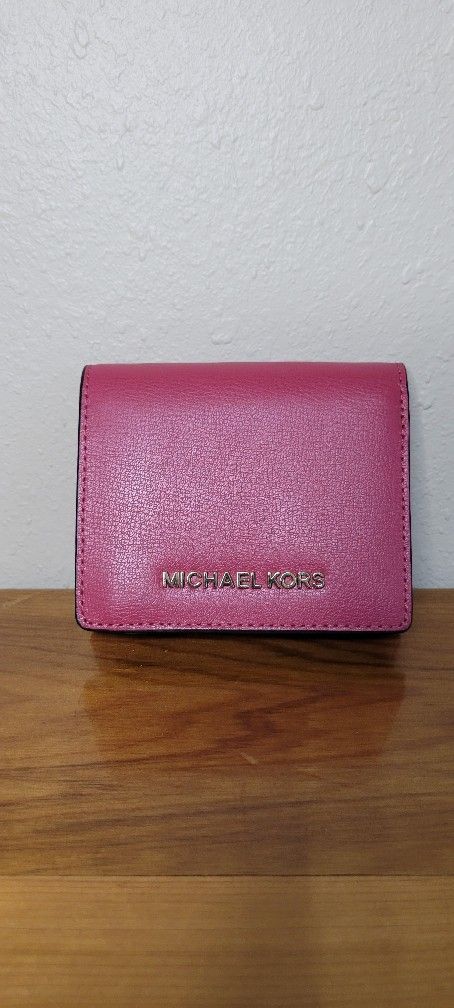 Brand New Without Tags Michael Kors Ultra Pink Wallet