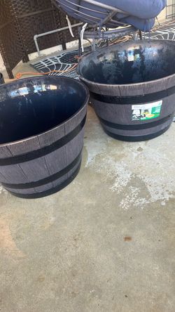 Two large flower pots from Home Depot