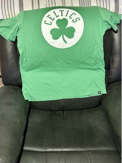 Celtics T Shirt XL Barely Worn looks New