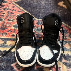 Air Jordan 1 Mid SE