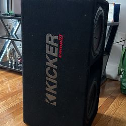 Kicker CompR 10” subwoofer with 30 amp X2