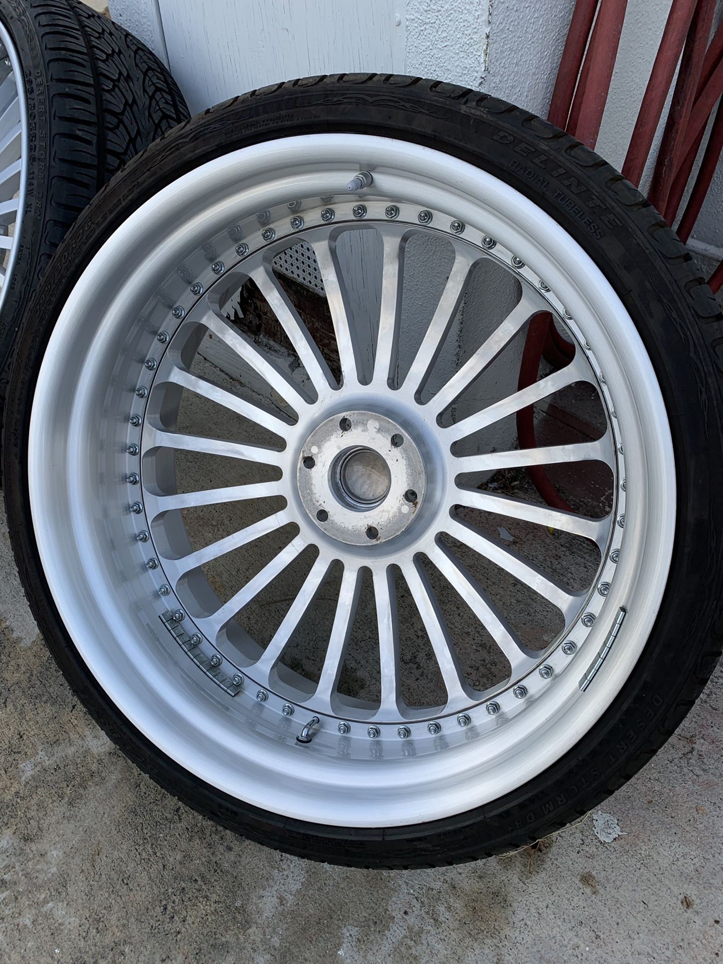 26-kwc-forged-3-pc-wheels-6-lug-chevy-gmc-cadillac-295-30r26-tires-for