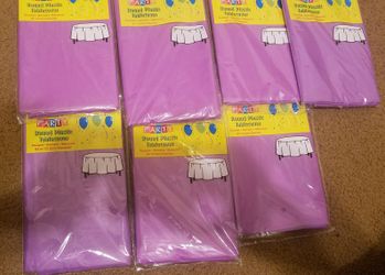 Assorted party supplies