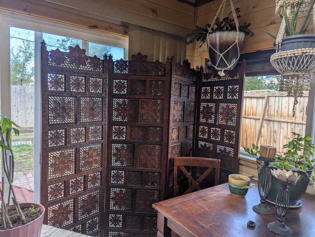 Room Divider