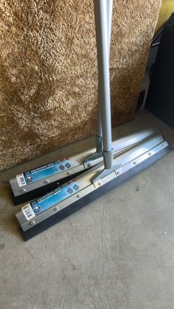 Unger 24" Aquadozer Max Floor Squeegee