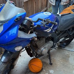Suzuki Gs500 Street Bike For Parts