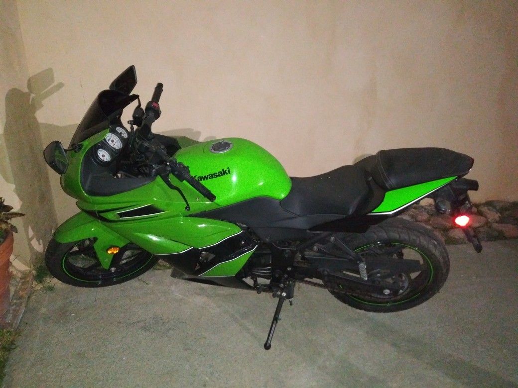 2011 Kawasaki Ninja motorcycle