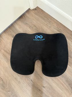 Everlasting Comfort Memory Foam Seat Cushion (Tailbone Relief)