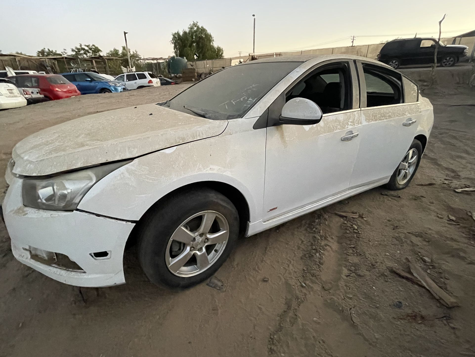 Chevy Cruze 2015 Parts Out