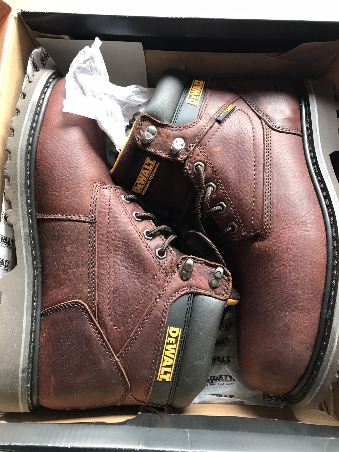 DEWALT Men's Axle Waterproof 6'' Work Boots - Soft Toe - Walnut Pitstop Size 10.5(M)