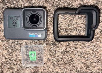 📹📸!!GoPro Hero 6 LOTS of accessories!!📹📸