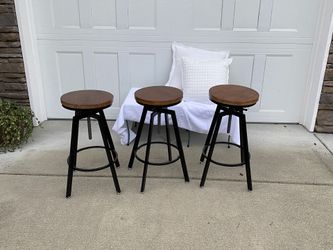 Set of 3 Adjustable Height bar stools