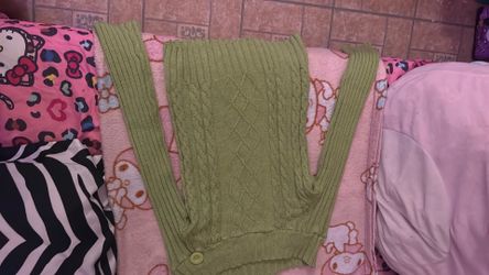 Off the shoulder 2000’s long sleeve