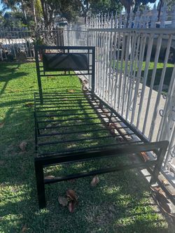 Twin bed frame