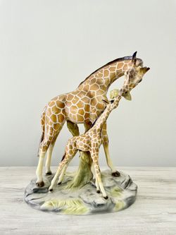 Hollywood Regency Ceramic Giraffe Figurine