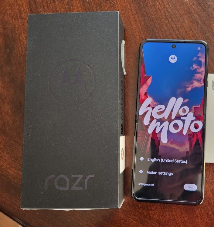 Unlocked Moto Razr Flip Phone, New Open Box