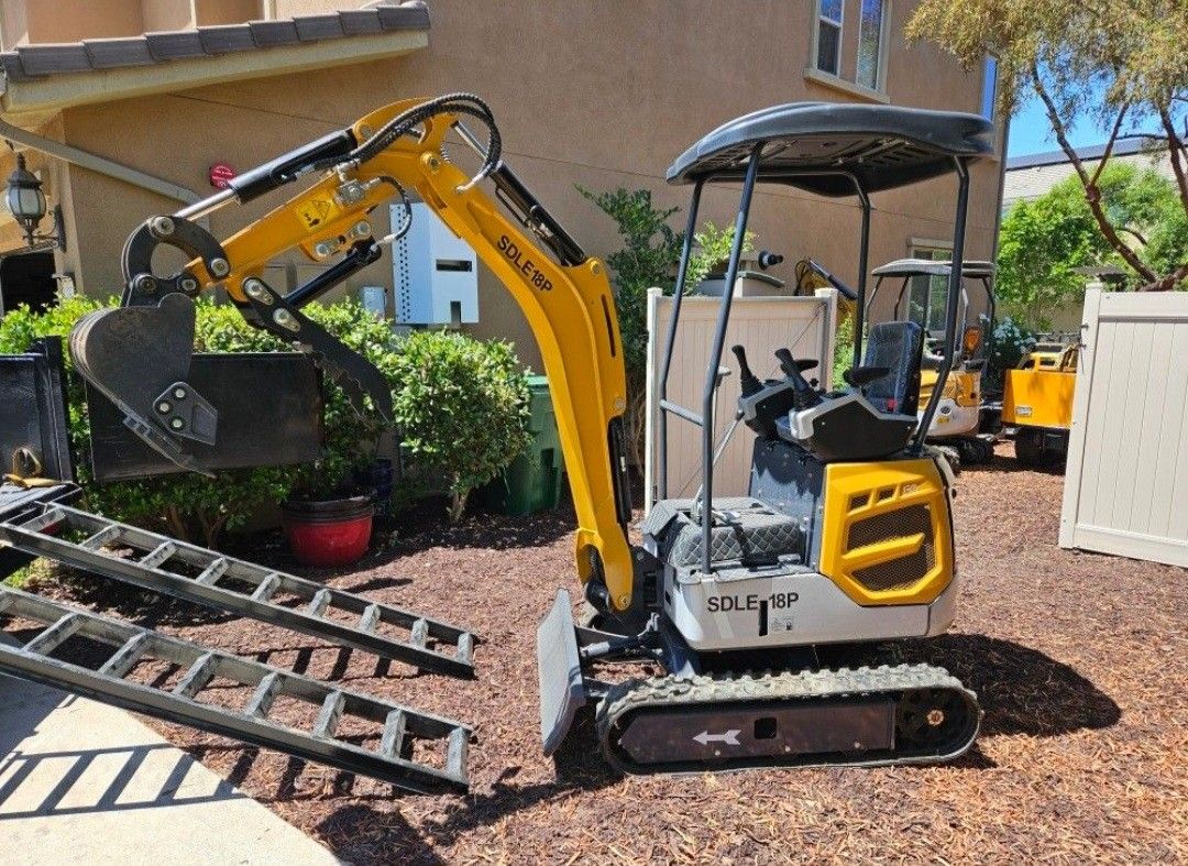 Mini Excavator With Swing Boom