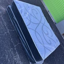 NEW QUEEN REGULAR  MATTRESS AND BOX SPR+ING-2pcs