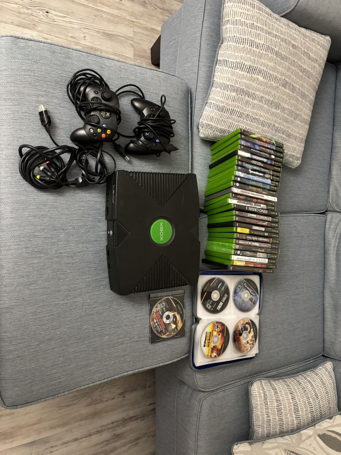 Xbox OG - Games in box + 43 games in the folder