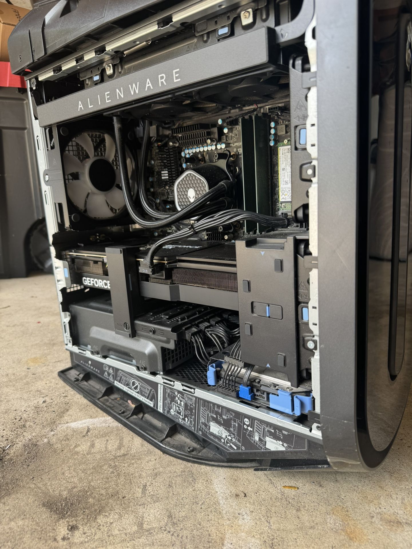 Alienware Ryzen 9 7900X, RTX 4080, 32GB DDR5