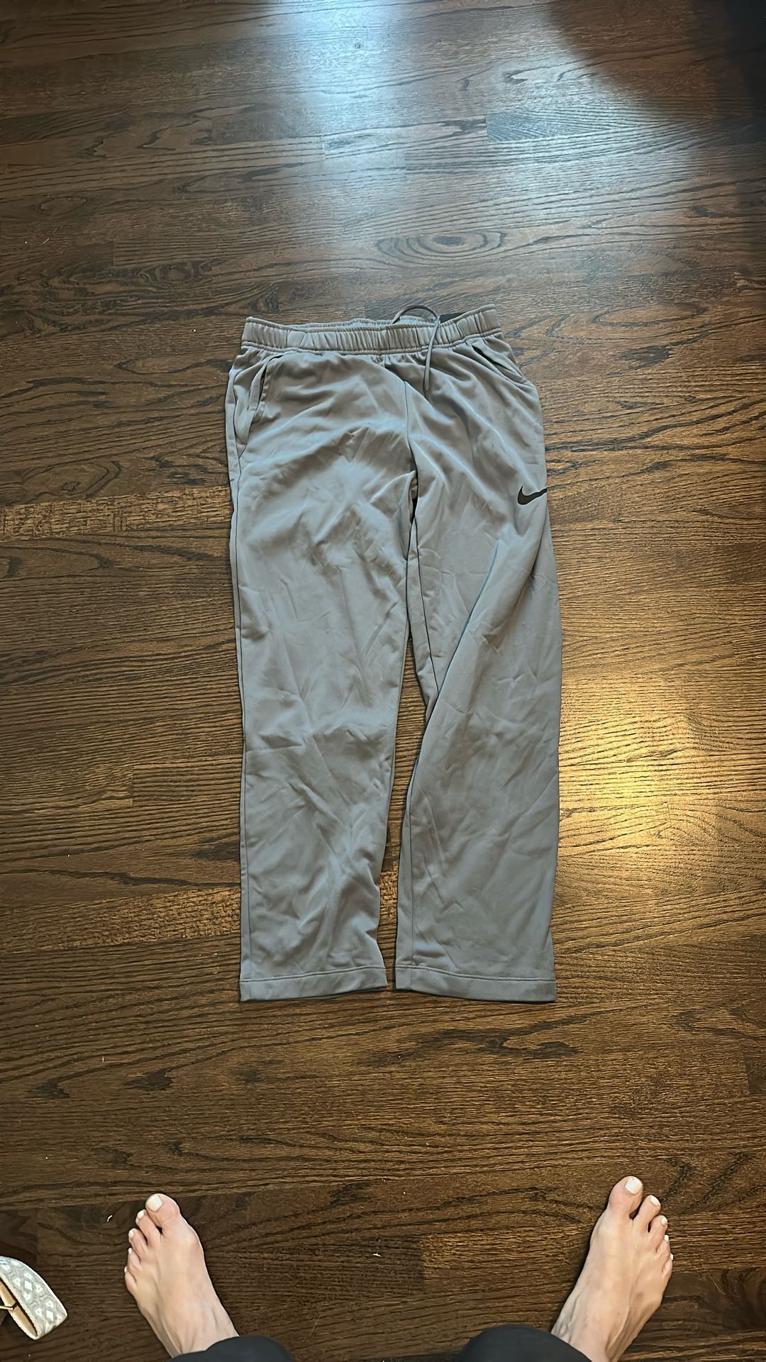 Men’s Nike Sweatpants Size M NEW