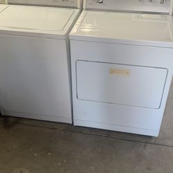 Par de Lavadora y Secadora de Gas