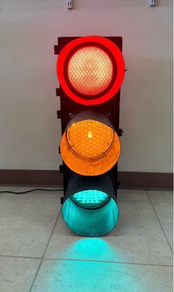 Mc CAIN TRAFFIC SUPPLY TRAFFIC LIGHT FOR MAN CAVE