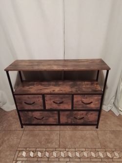 Dresser/ TV Stand