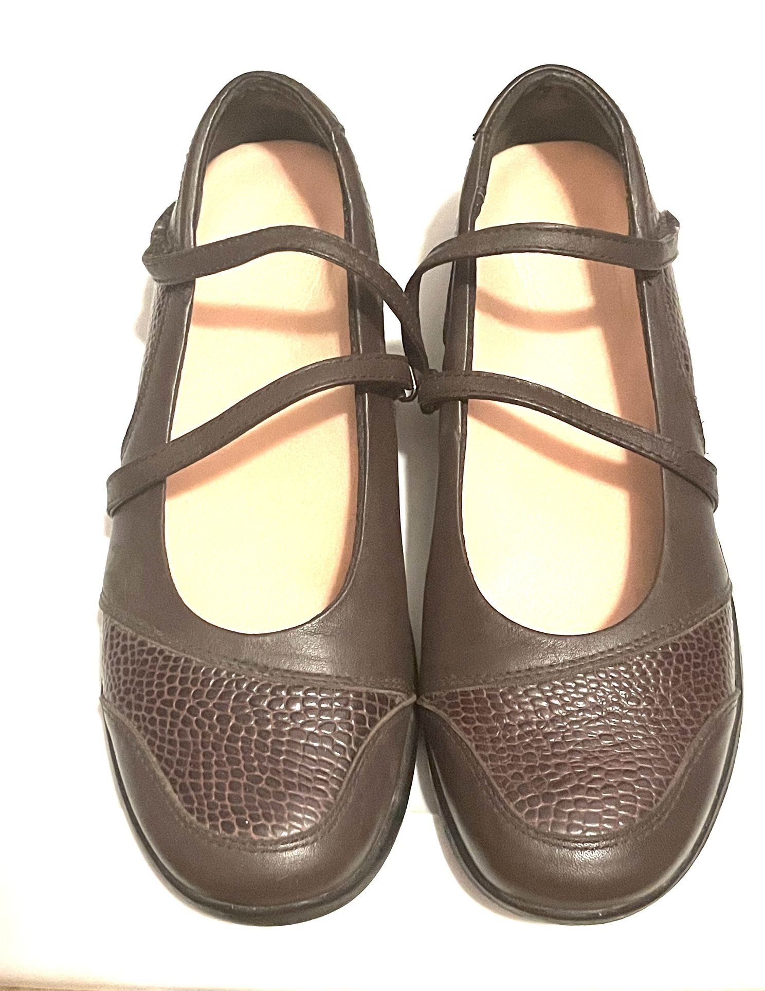 Ladies Brown Leather Comfort Shoes 11