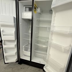 Amana Refrigerator