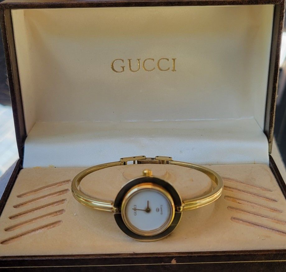 Authentic GUCCI watch