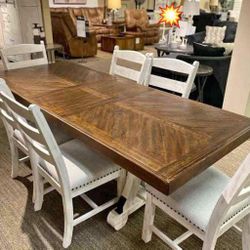 Valebeck Beige/White Dining Table and 6 Chairs 