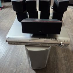 Home Theater 5 Disc CD/DVD  T V player.