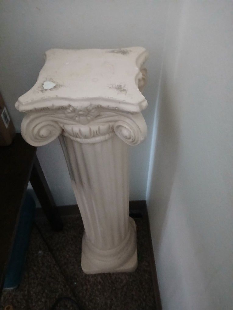Pillar