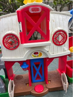 Fisher-Price animal barn