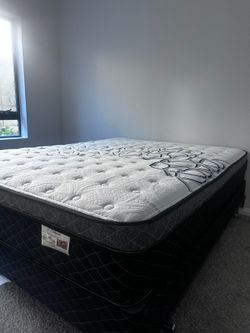 Full Size Mattress Pillow Top 12"   New Mattress in a plastic sealed