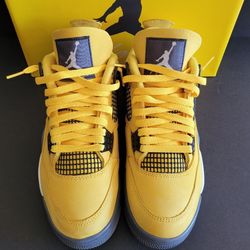 Jordan 4 Lightning Size 10