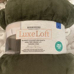 LuxeLoft  King Blanket 