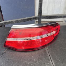 Mercedes GLC 2017-2019 right pssenger side taillight oem