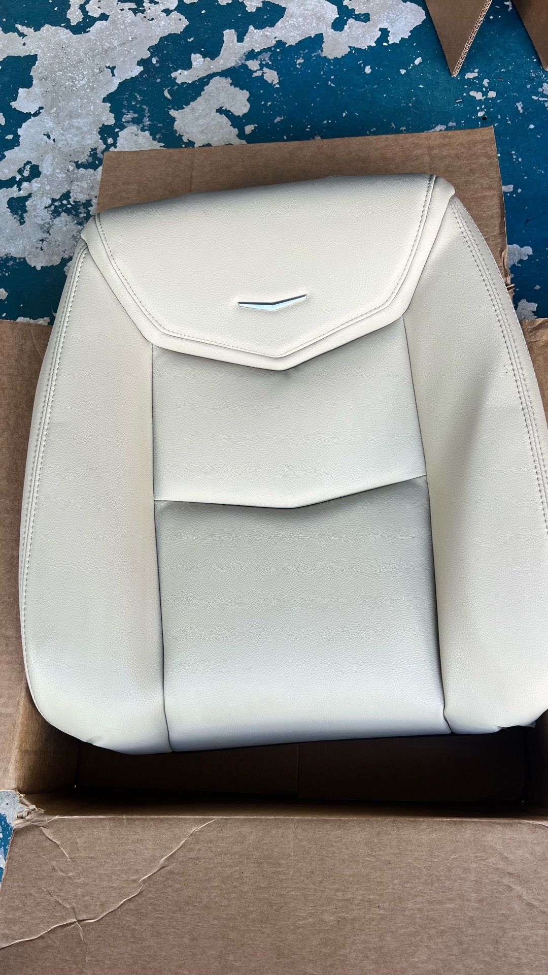 Cadillac XT5 passenger upper seat cushion