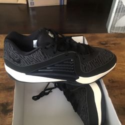 New Men’s Nike KD16 size 12