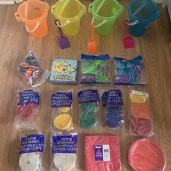 Misc set bunch of party supplies streamers plates napkins Pokémon