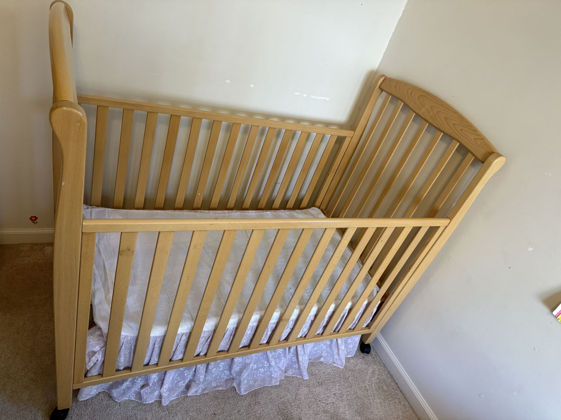Baby Crib With Mattress