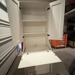 Desk / Cabinet 