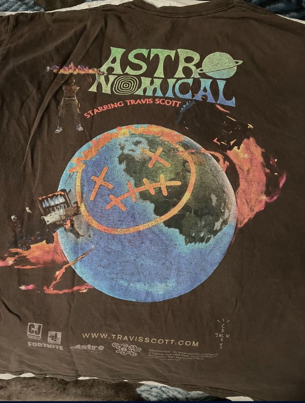 Travis Scott X Fortnite shirt