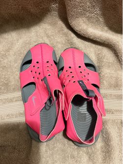 Nike sandals
