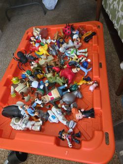 A lot of fast food, kids meal toys